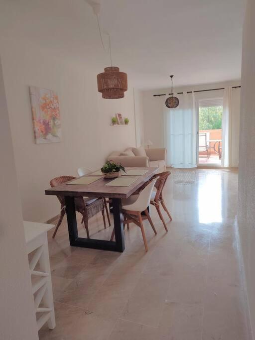 Apartamento Con Piscina Casares Eksteriør billede